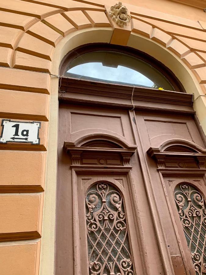 Goodmood Apartment Debrecen Buitenkant foto